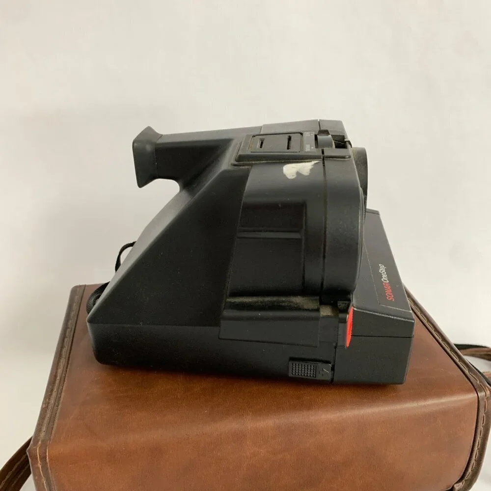 Polaroid Pronto Land Camera Sonar One Step with Case & Manuals UNTESTED